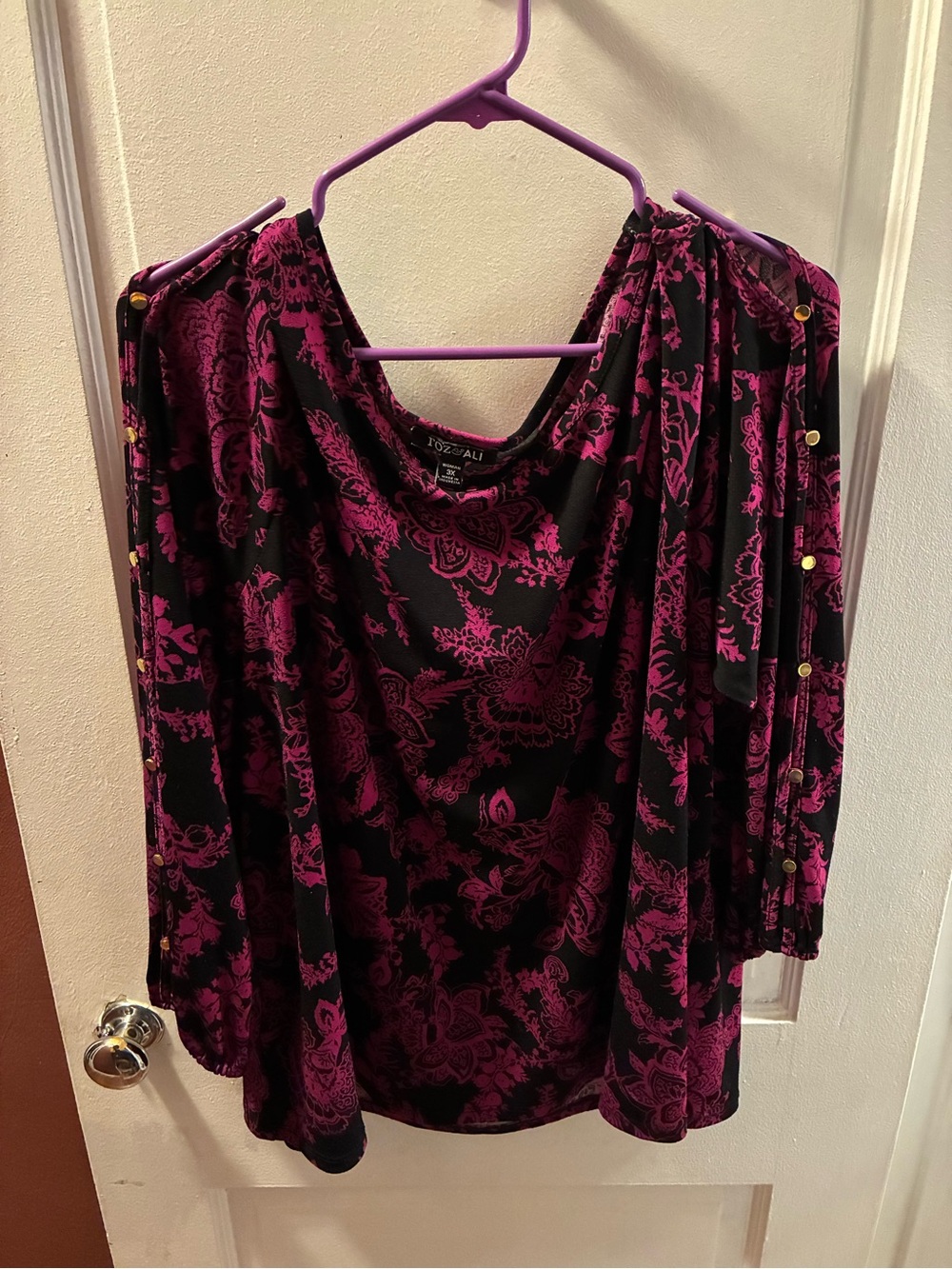Roz & Ali Black and Fuchsia Floral Tunic - Women's 3X